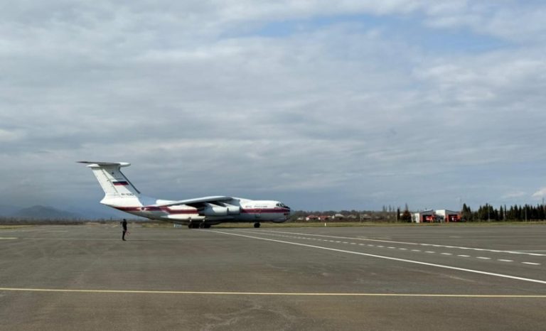İrana humanitar yardım aparan Rusiya təyyarəsi Lənkəranda eniş edib – FOTO
